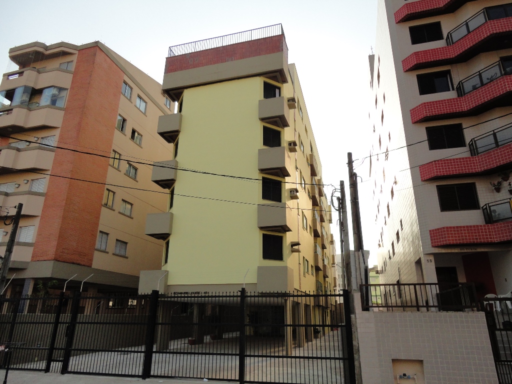 Apartamento em Enseada II